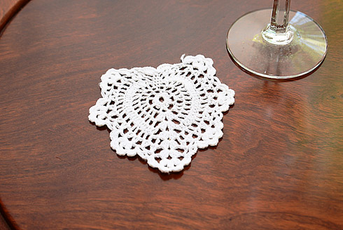 Crochet Heart Doilies. 4" Heart. White color. 12 pieces.